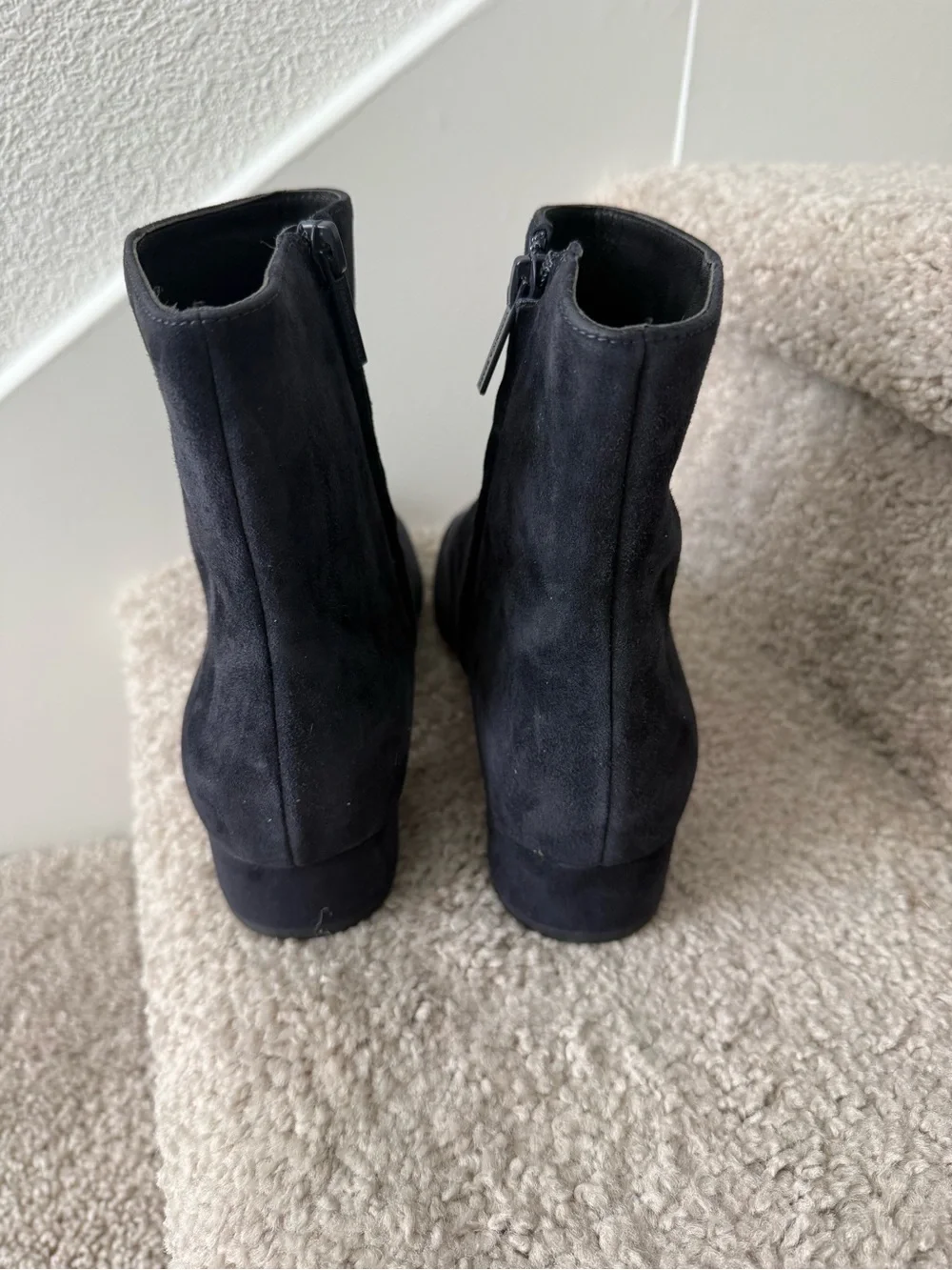 Veronica Beard Navy Suede Ankle Boots with Black Cap Toe Size 9.5